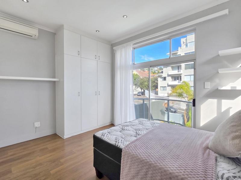 4 Bedroom Property for Sale in Bantry Bay Western Cape